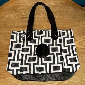 Kipling Geometric Print Large Tote Bag Purse Keychain Black White
